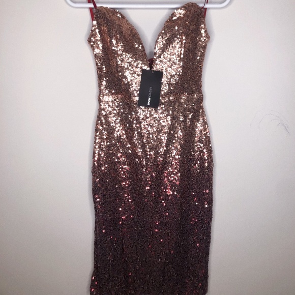 FASHIONNOVA DRESS - Picture 1 of 1